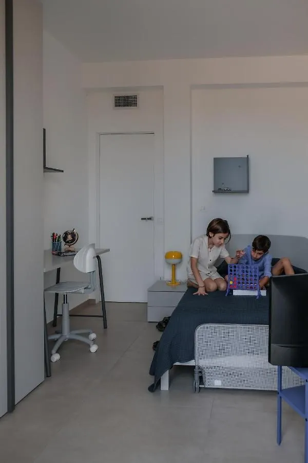 מנפי Villa Nardi איטליה